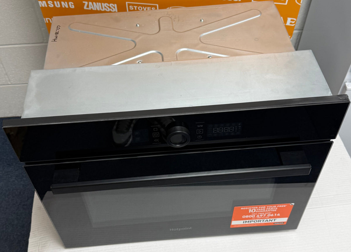 Hotpoint HMW47DHMBUK (37) 900w Built-in Microwave Oven with Grill in Black - (Ex Display) - HW182846