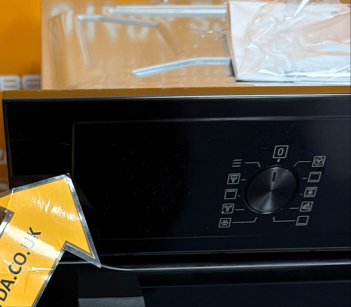 AEG BPX535061B (43) Built-In Electric Single Oven with Pyrolytic Self Cleaning in Black - A Rated - (Blemished ) - HW182743