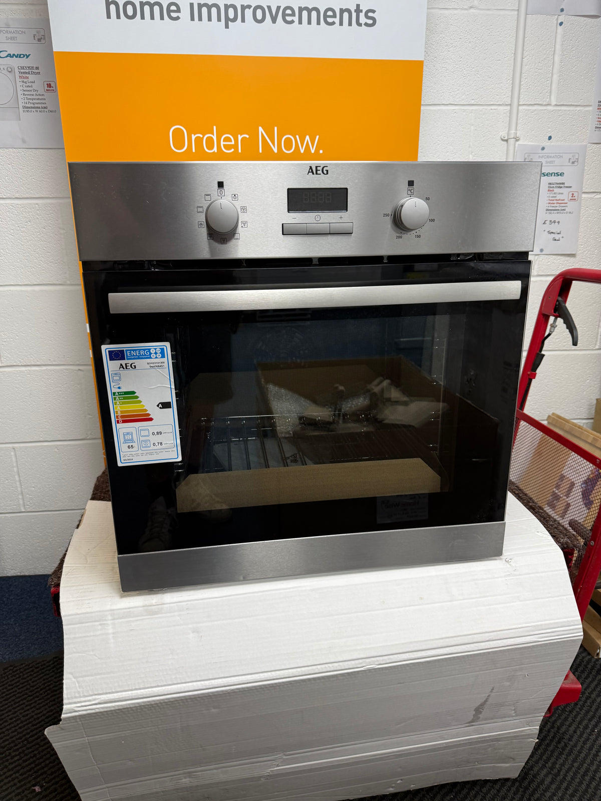 AEG BSX23101XM (18) 6000 Series SurroundCook Electric Single Oven - Stainless Steel - A Rated - 13 Amp Plug - (Ex Display) - HW182218