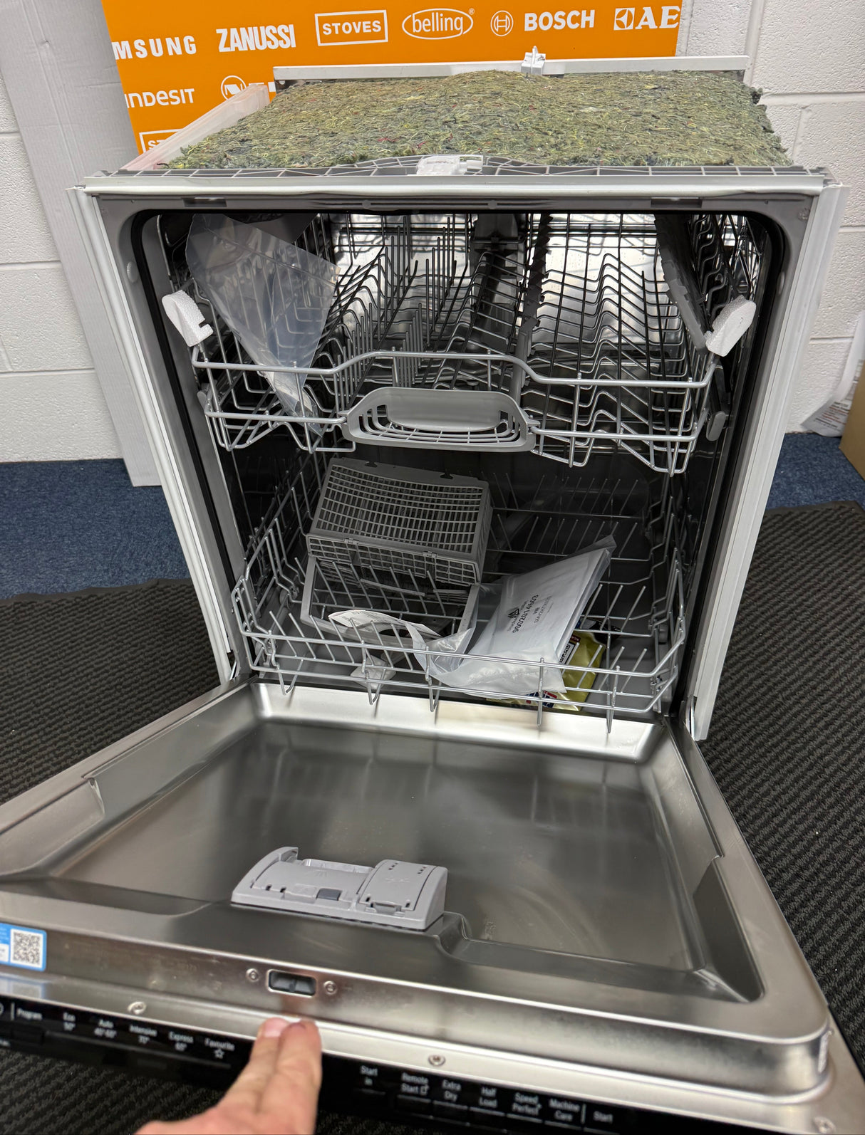 Bosch Series 2 SMV2HTX02G (48) 60cm Fully Integrated Dishwasher with Wi-Fi Enabled Home Connect - D Rated - (Ex Display Blemished) - HW182548