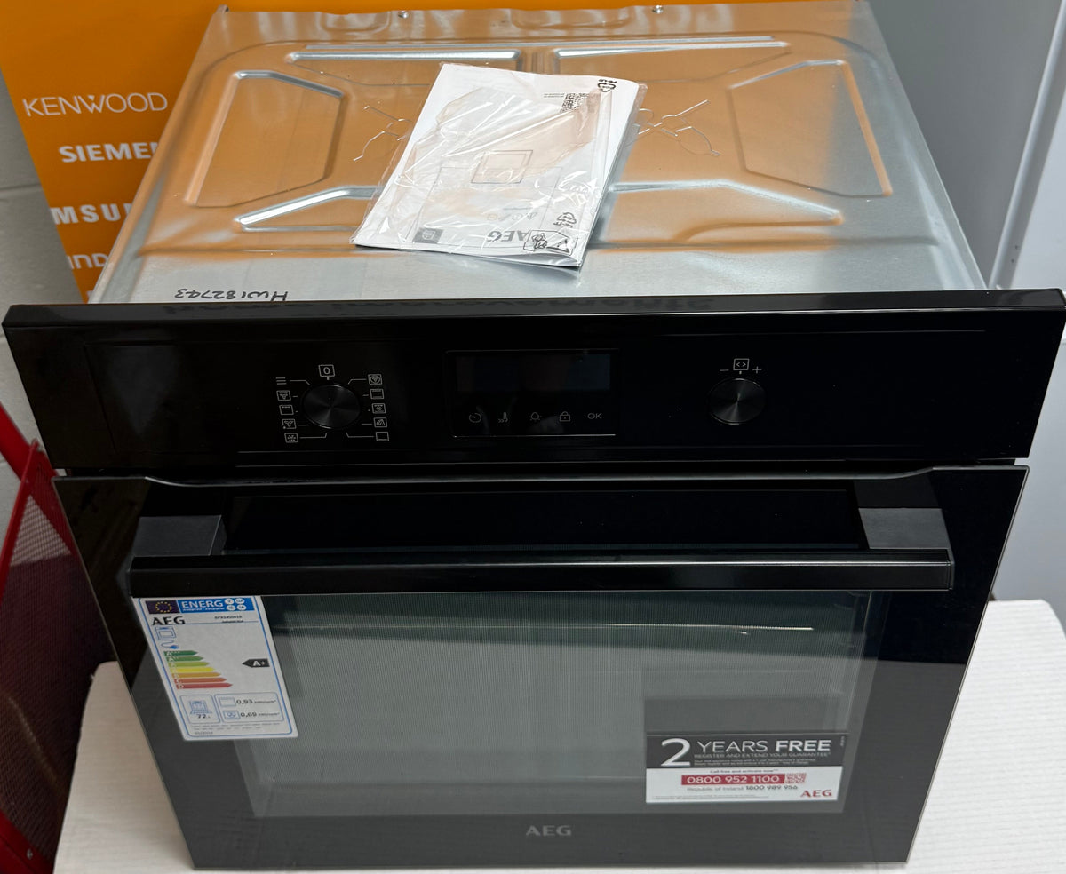 AEG BPX535061B (43) Built-In Electric Single Oven with Pyrolytic Self Cleaning in Black - A Rated - (Blemished ) - HW182743