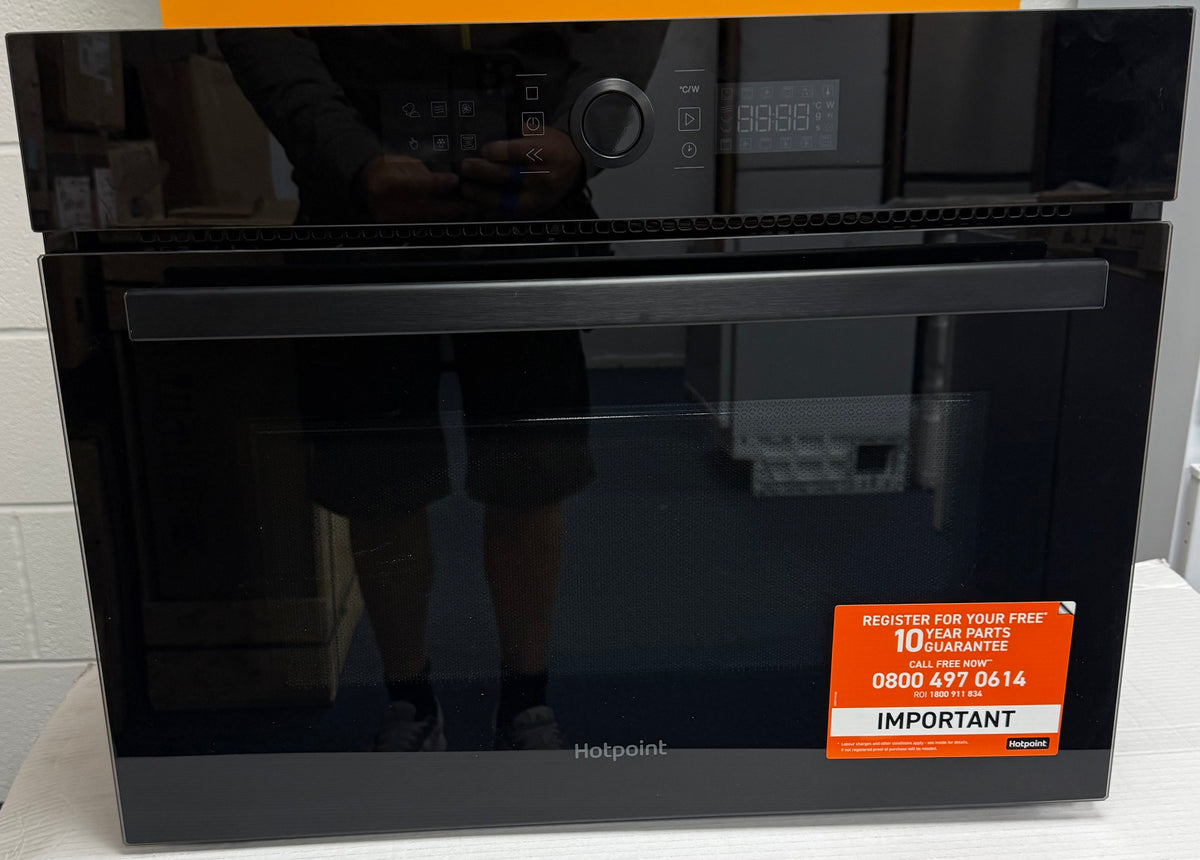 Hotpoint HMW47DHMBUK (37) 900w Built-in Microwave Oven with Grill in Black - (Ex Display) - HW182846