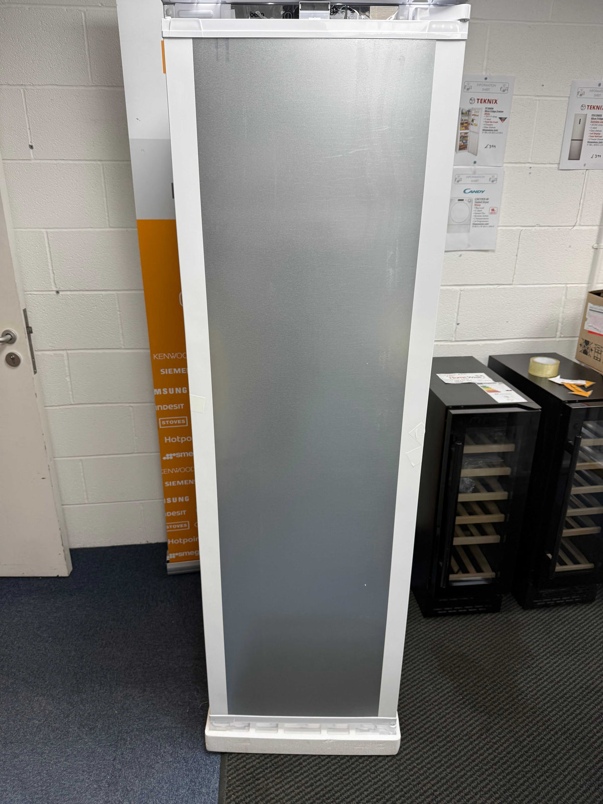 Beko BFFD4577 (99) 178cm Integrated Frost Free 220L Tall Upright Freezer with Sliding Hinge - E Rated - (Ex Display ) - HW182899