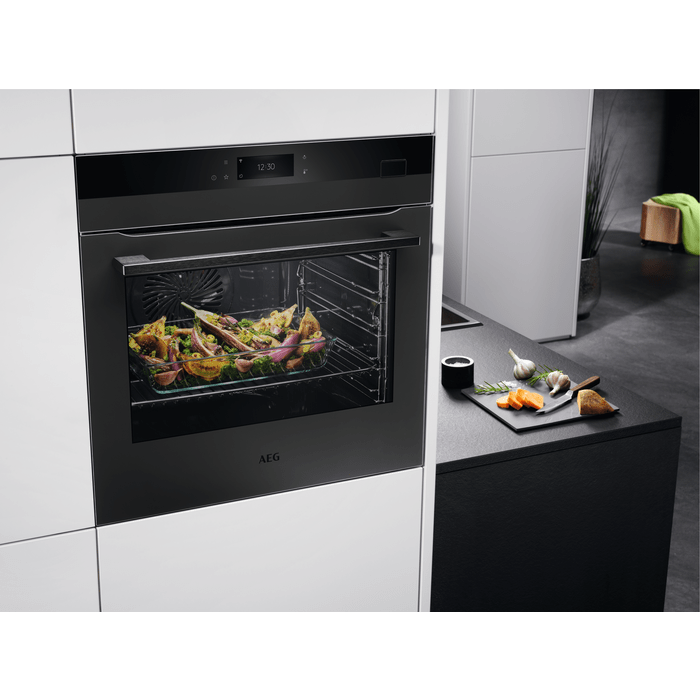 AEG BSK778380T 7000 SteamCrisp Pyrolytic Self Cleaning Built-In Single Oven in Matt Black - A++ Rated - (Ex Display) - HW181834