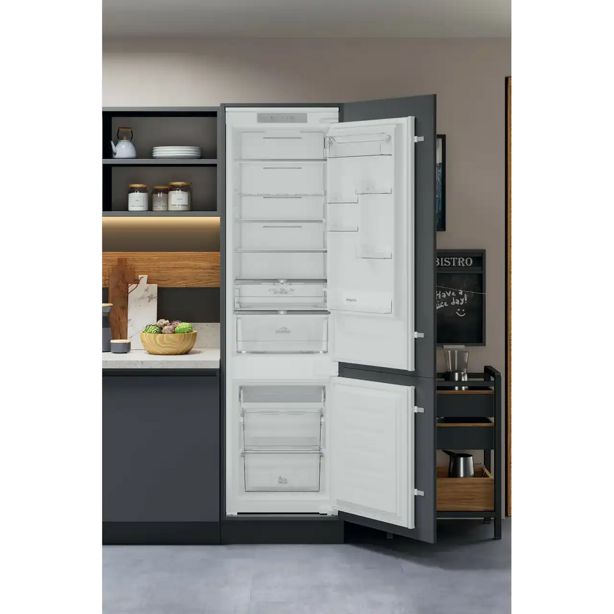 Hotpoint HTC20 T322 UK (63) 194cm Extra Tall 280L 70/30 Integrated No Frost Fridge Freezer - Sliding Door Hinge - E Rated - (Ex Display) - HW182863