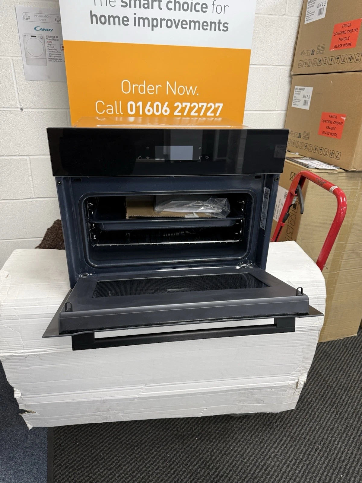 AEG KMK768080B (01) 7000 Series CombiQuick Built In Microwave Oven with Enamel Cleaning in Classic Black - (Ex Display) - HW181901