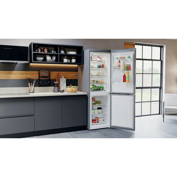Freestanding Fridge Freezer