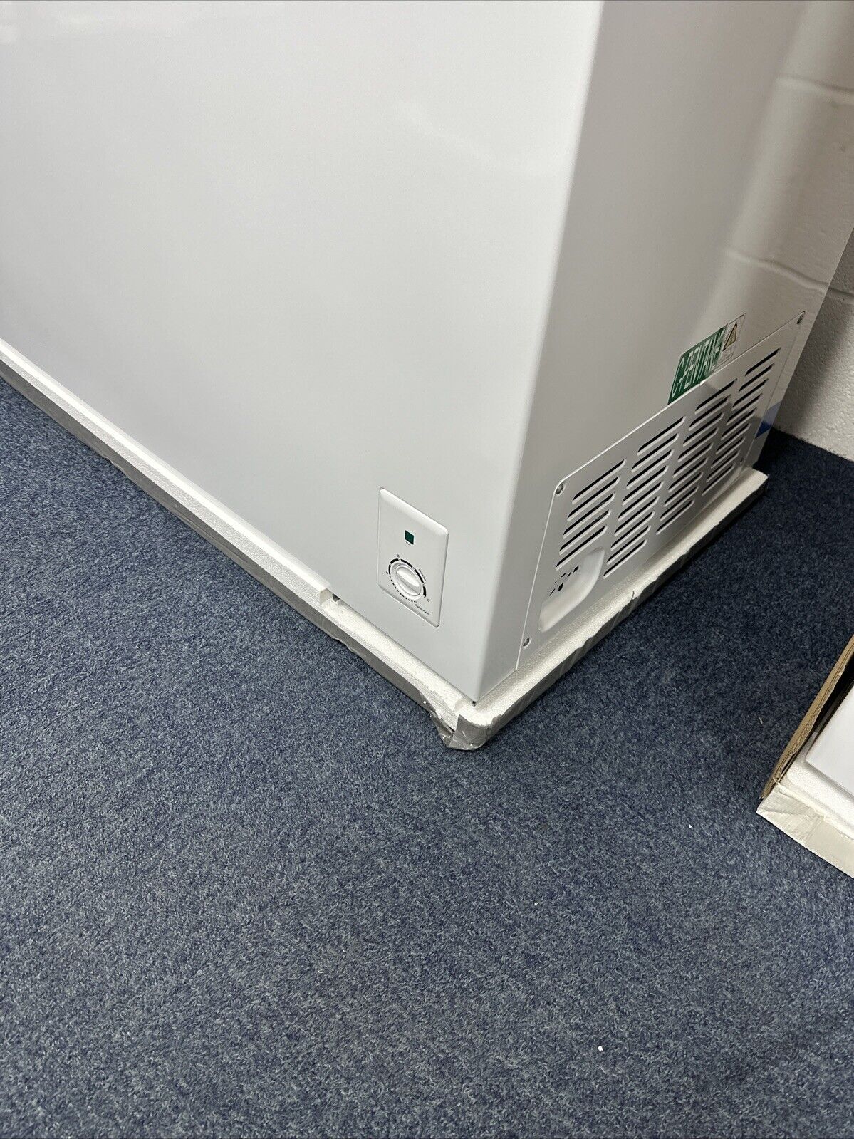 Teknix CF103W 292 litre Chest Freezer NEW 2 Year Warranty HW181042