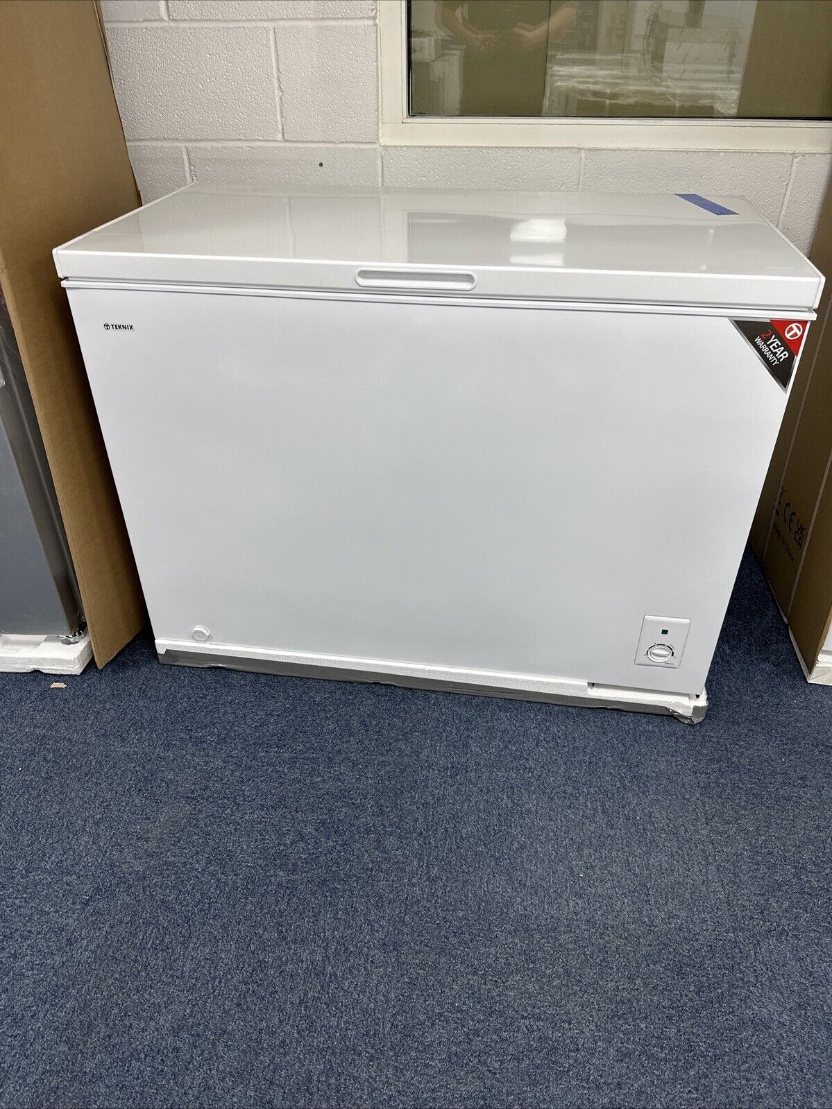 Teknix CF103W 292 litre Chest Freezer NEW 2 Year Warranty HW181042