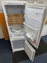 Beko BCFD4V73 (52) 70/30 Frost Free HarvestFresh™ Integrated Fridge Freezer with Sliding Hinge - E Rated - (GRADED DENTED ) - HW182864