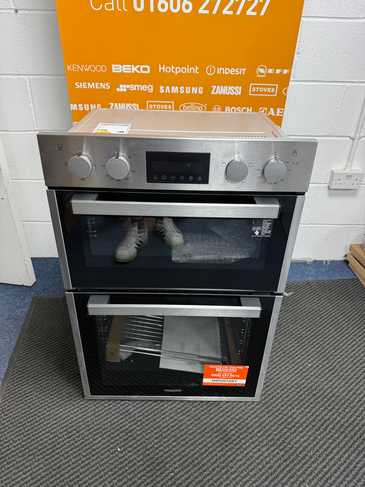 Hotpoint DIH 10D IX 113 Litre Double Built-in Oven in Stainless Steel - A/A Rated - (Ex Display) - HW182399