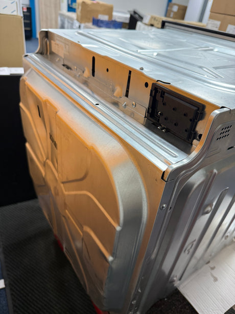 AEG 3000 BEX535A61B (45) Built In Electric Single Oven in Black with AirFry and Aqua Clean Enamel  - A+ Rated - (Blemished) - HW182445