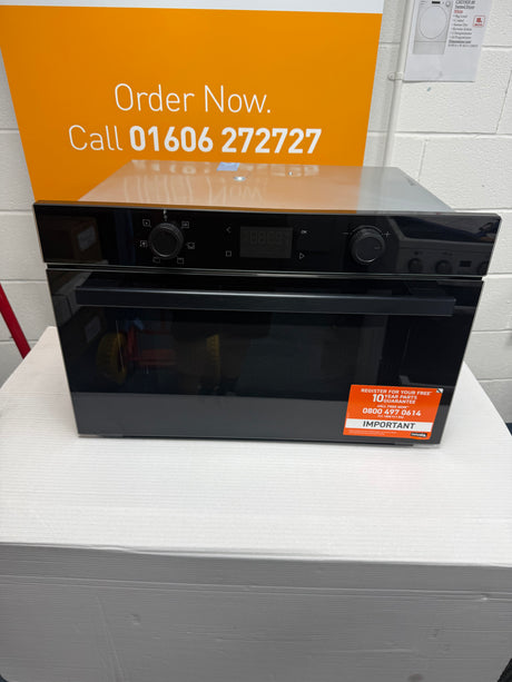 Hotpoint HPD 254CR BUK (86) 1000W 31 Litre Built-in Microwave Oven and Grill in Black - (Ex Display) - HW182586