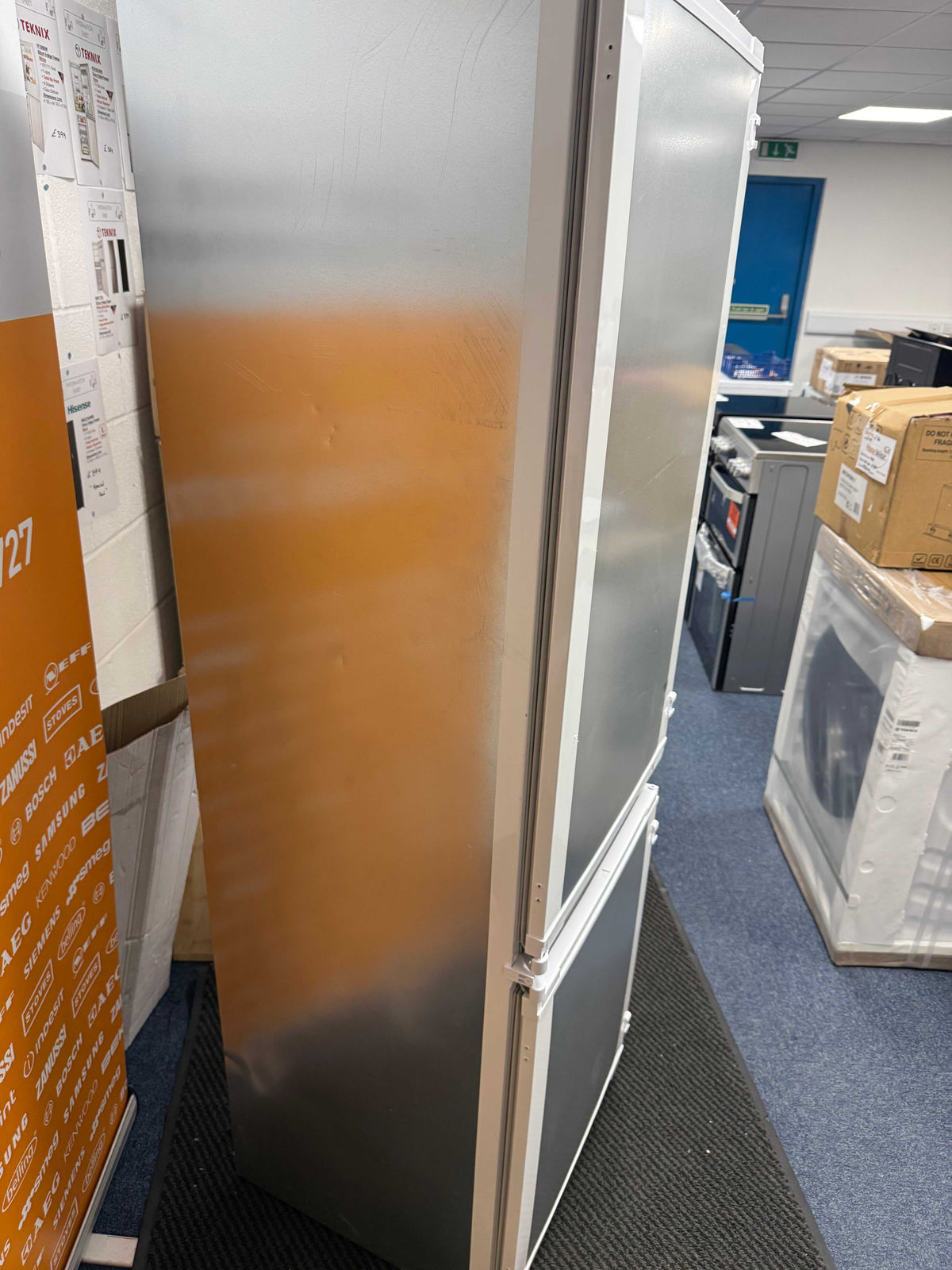 Beko BCFD473 (70) 70/30 Frost Free Integrated Fridge Freezer with Sliding Hinge - E Rated - (Ex Display) - HW182870