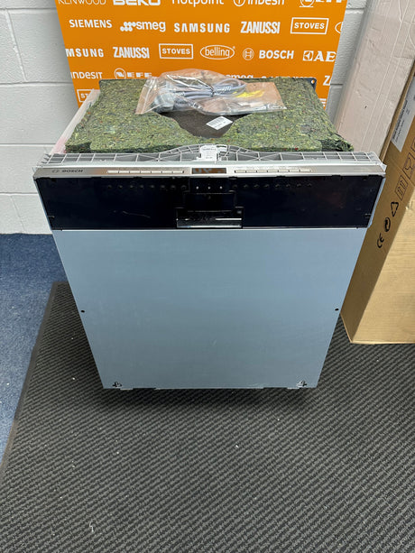 Bosch Series 4 SMV4HVX00G 14-Place Settings Integrated Dishwasher with Top Cutlery Tray - D Rated - HW182036