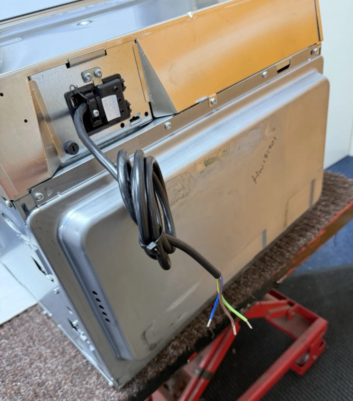 AEG KMK768080B (01) 7000 Series CombiQuick Built In Microwave Oven with Enamel Cleaning in Classic Black - (Ex Display) - HW181901