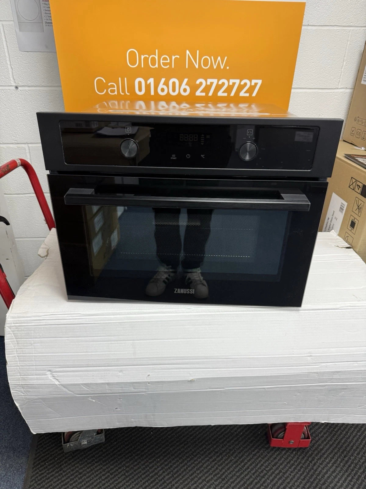 Zanussi ZVENM7K1 (29) Built In Compact Combination Oven and Microwave in Black - (Blemished) - HW181929