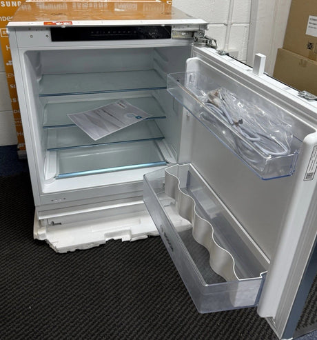 Bosch Series 4 KUR21VFE0G (87) 134 Litre Integrated Under Counter Fridge - E Rated - (Ex Display) - HW182387