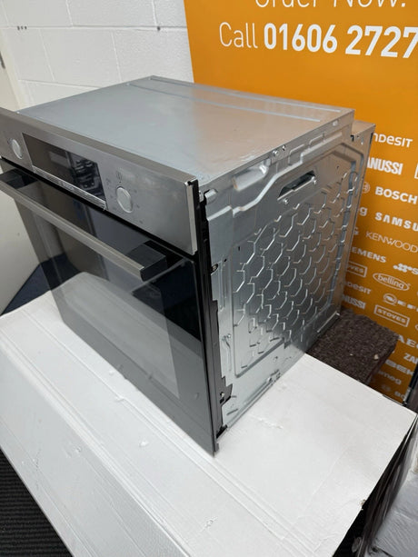 Bosch Series 4 HQA574BS3B (14) Electric Single Oven with Pyrolytic Self Cleaning in Stainless Steel - (Graded) - HW181914