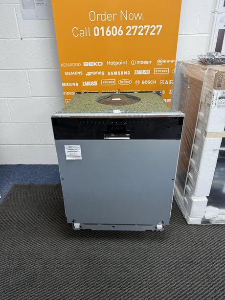 01 Bosch Series 2 SMV2HTX02G (31) 60cm Fully Integrated Dishwasher with Wi-Fi Enabled Home Connect - D Rated - (Ex Display) - HW182031