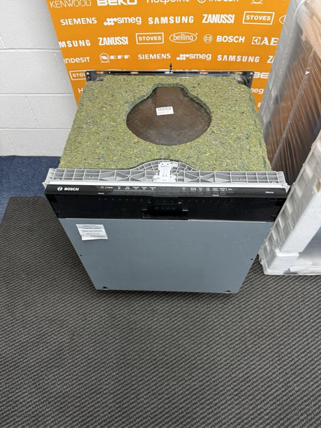 01 Bosch Series 2 SMV2HTX02G (31) 60cm Fully Integrated Dishwasher with Wi-Fi Enabled Home Connect - D Rated - (Ex Display) - HW182031