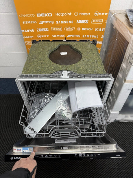 01 Bosch Series 2 SMV2HTX02G (31) 60cm Fully Integrated Dishwasher with Wi-Fi Enabled Home Connect - D Rated - (Ex Display) - HW182031